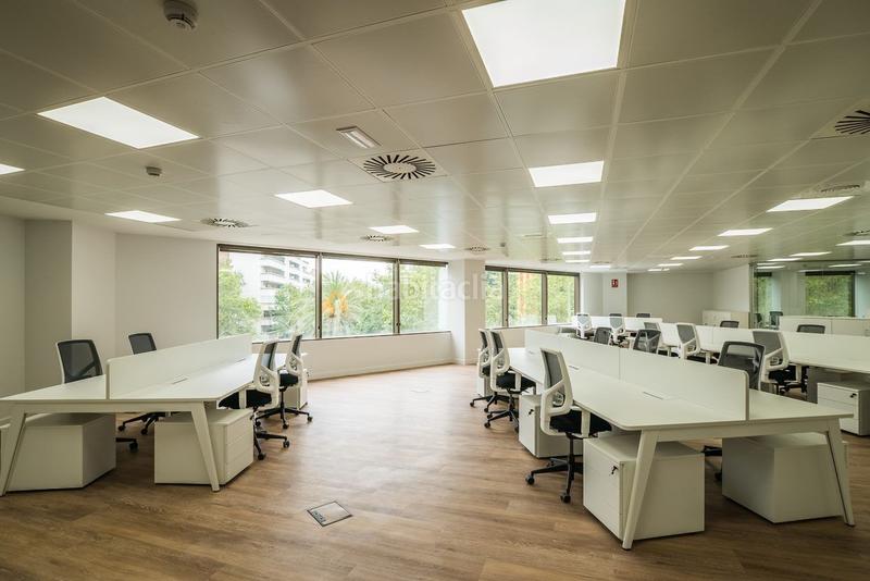 Foto 25670568-8d98-4abf-9413-739a77a9de5f. Alquiler oficina en El Parc i la Llacuna del Poblenou Barcelona