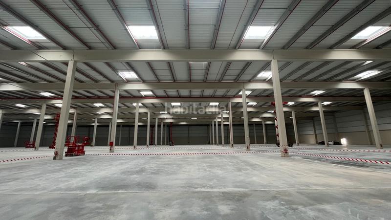 Foto 2a2ac3bd-368f-491a-8a6d-6ac1525b6061. Location bâtiment à usage industriel avec chauffage dans Esparreguera