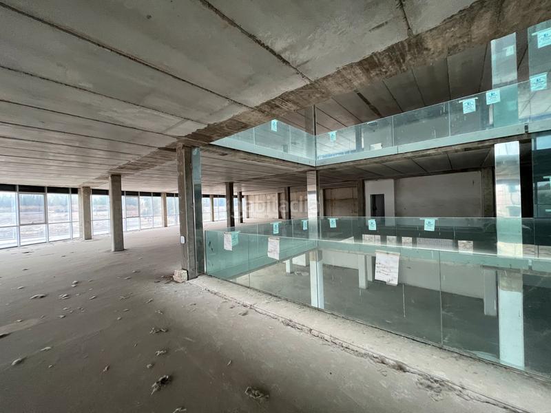 Foto be626384-4c39-46ff-ae2a-cfbaa3b8dd2e. Lloguer edifici a Bellpuig