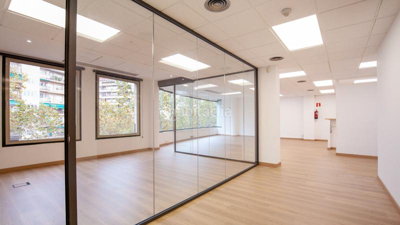 Foto 0a650118-92cb-4ca9-8a63-4f441785f5de. Miete büro in Barri de les Corts Barcelona
