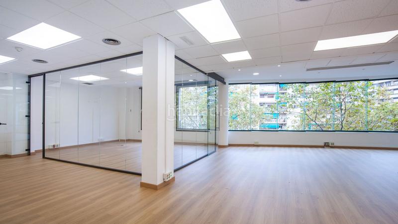 Foto 6734ce9f-0d28-4eb5-a3cd-cbcce070b7b1. Miete büro in Barri de les Corts Barcelona