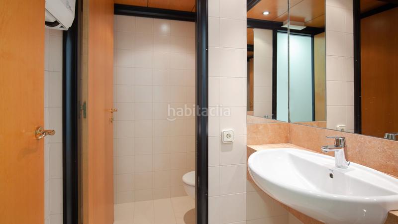 Foto 2a6646bf-ae5d-4ddf-83e7-effd2d4b532d. Alquiler oficina en Barri de les Corts Barcelona