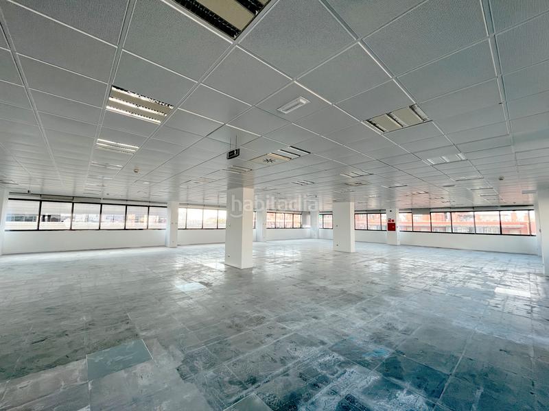 Foto 03af9cfb-4912-4bb1-b1e8-461876afe395. Rent office space with heating in Poblenou Barcelona