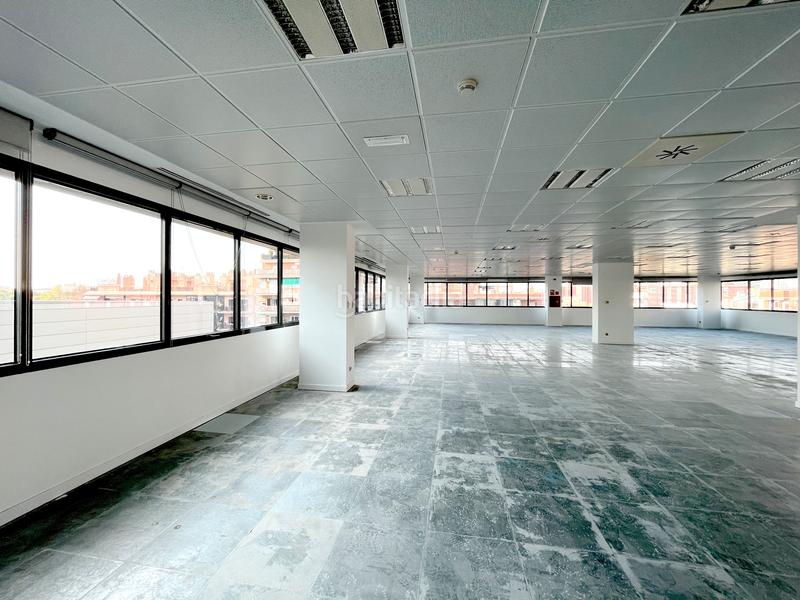 Foto 93b46402-5808-417f-b122-c6803f0c3d0c. Rent office space with heating in Poblenou Barcelona