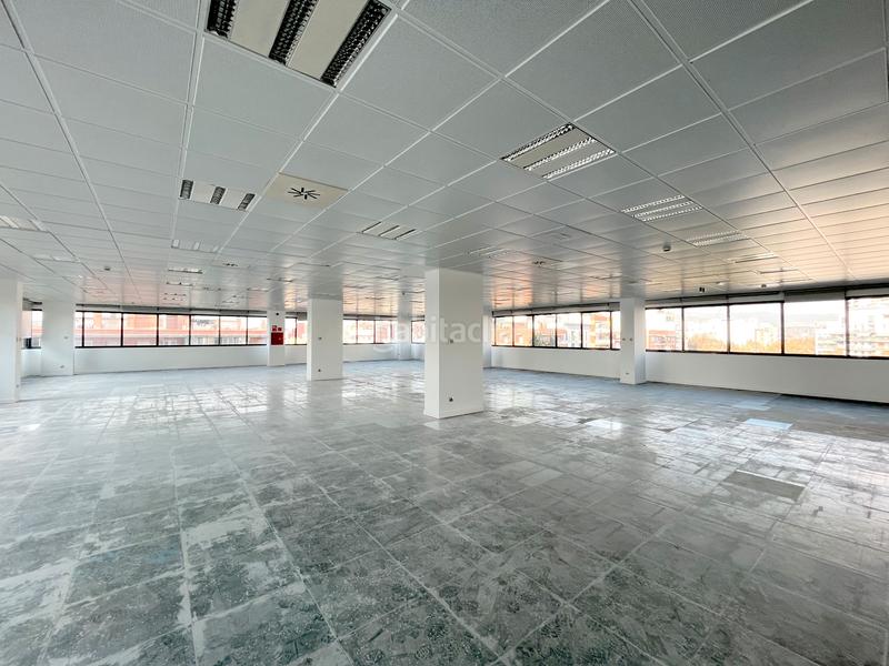 Foto eab13024-0dd5-49b7-bb7a-a9a630f217b3. Rent office space with heating in Poblenou Barcelona