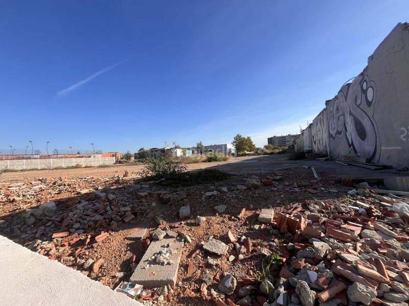 Foto 53e62b24-b1e7-493d-a5c9-d1617c53af72. Miete gewerbliches grundstück in Gràcia Sabadell