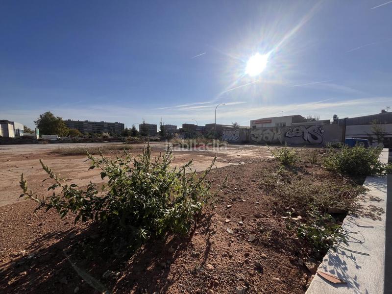 Foto b27d5702-18a7-4a5b-8809-65bff833d84f. Miete gewerbliches grundstück in Gràcia Sabadell