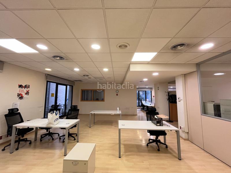 Foto f3752d93-6106-42fa-8363-034506f532ac. Miete büro in Gòtic Barcelona