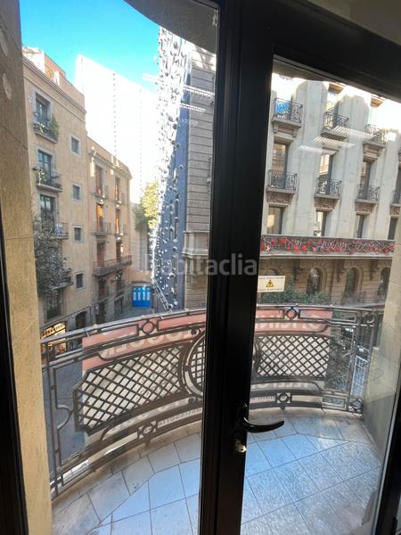 Foto 10aeb8ff-a8e8-41e4-a57c-b6c2138229e2. Alquiler oficina en Gòtic Barcelona
