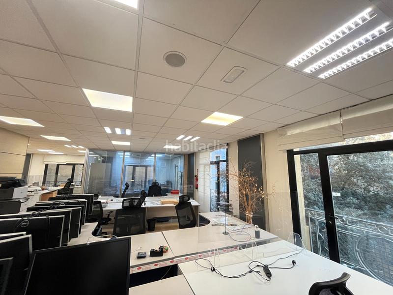 Foto ff55a8ae-821a-4b17-b7bd-560da17fc2e4. Lloguer oficina a Gòtic Barcelona