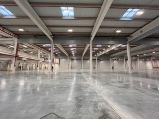 Rent Industrial building in Carrer de les borges blanques 40a