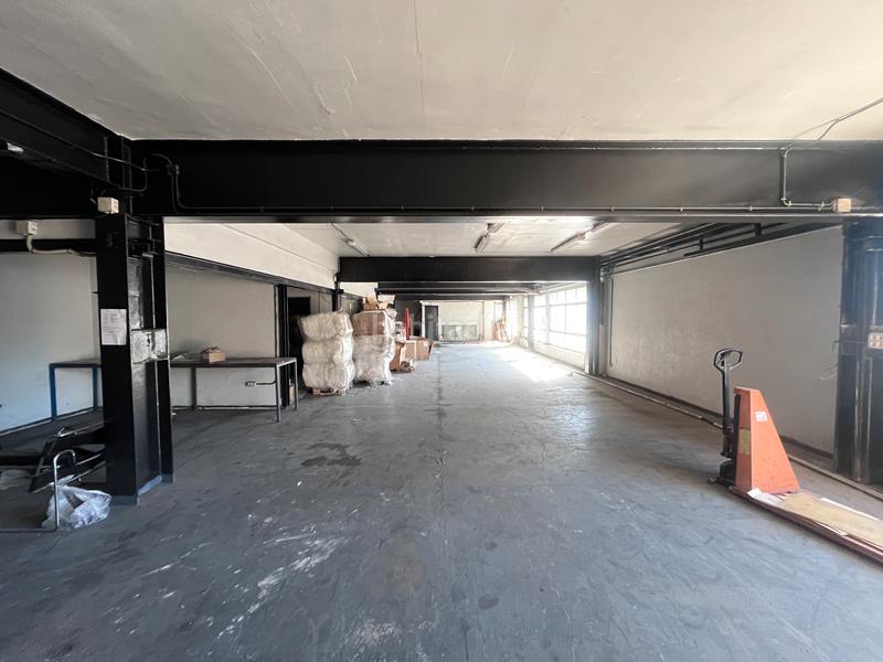 Foto b6d180a3-b617-4171-ad53-a045e54699c1. Nave industrial en Ca n´Alzamora Rubí