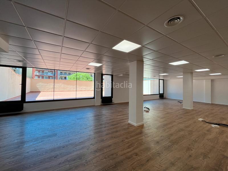 Foto f1b692ad-d517-4945-b1a6-f24f72f065fa. Location bureau dans La Nova Esquerra de l´Eixample Barcelona