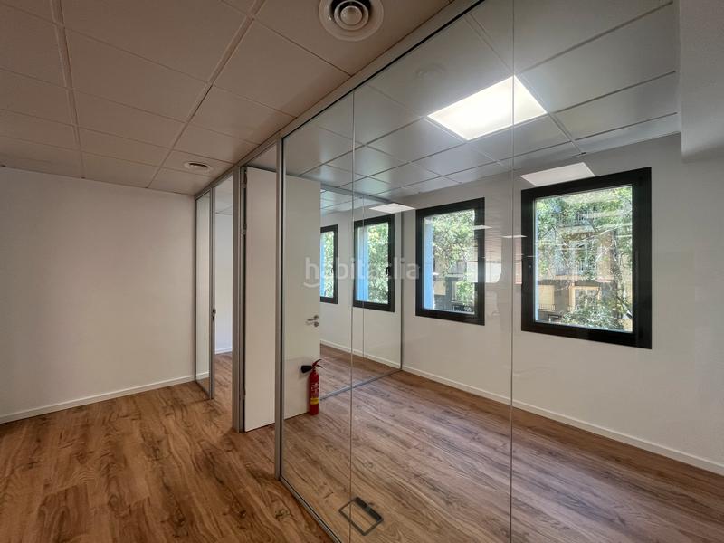Foto 3572fa36-c954-445d-8d4a-b0e97cea1435. Miete büro in La Nova Esquerra de l´Eixample Barcelona