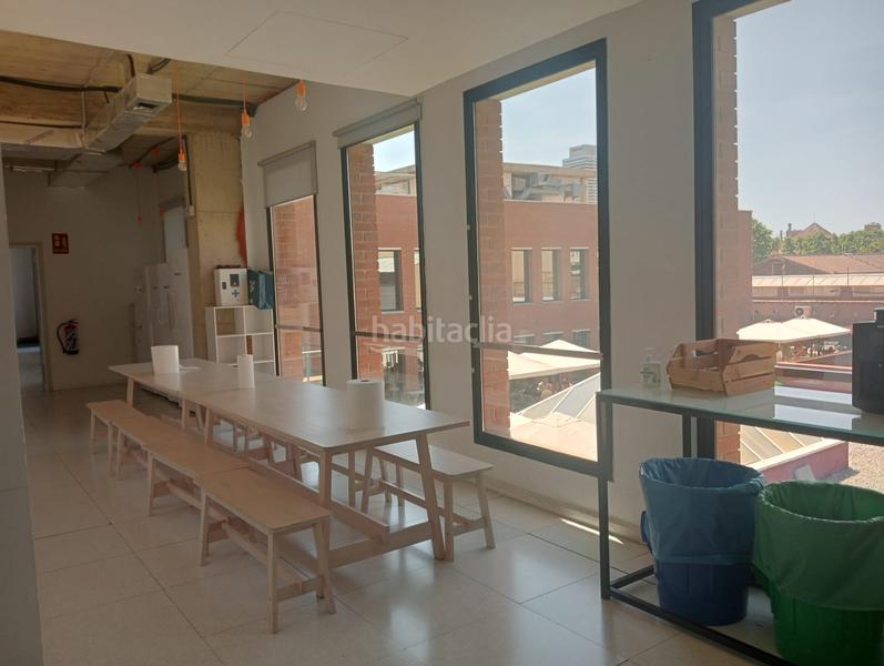 Foto ba3ed742-8d91-4053-ba1f-34943e46561d. Location bureau avec chauffage dans La Vila Olímpica del Poblenou Barcelona
