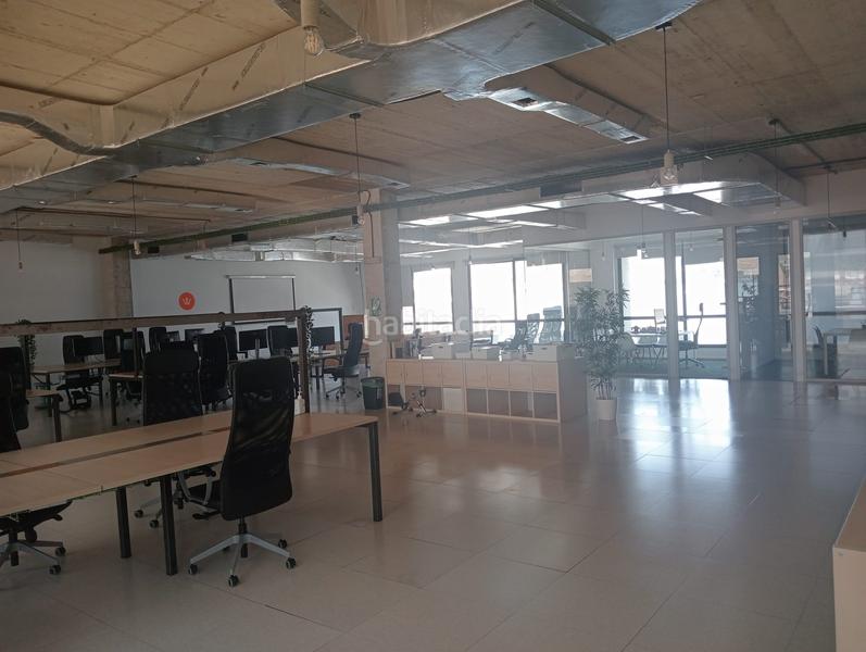 Foto 906538ea-c64d-4ca2-b058-faf6aa27048e. Rent office space with heating in La Vila Olímpica del Poblenou Barcelona