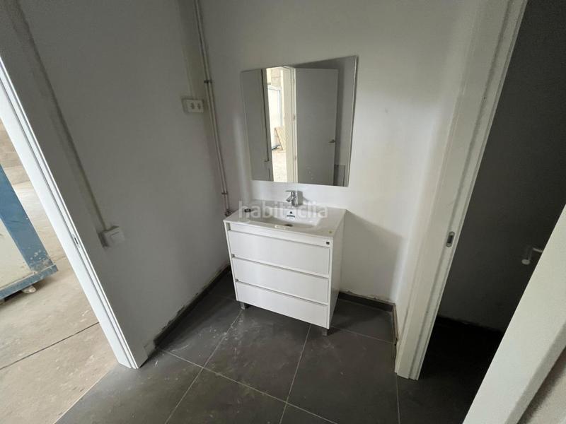 Foto 0a4b24fb-4e2f-4c64-8320-7b159bcf2597. Affitto capannone industriale in Granvia LH Hospitalet de Llobregat (L´)