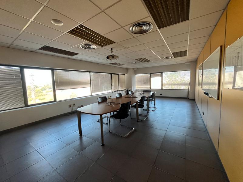 Foto 088e8a86-6915-4e30-a1aa-30f90a01b789. Affitto capannone industriale con riscaldamento in Barberà del Vallès