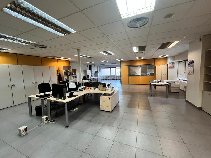 Foto 23b43d9b-452d-4e25-b979-5a0c87563dae. Location bâtiment à usage industriel avec chauffage dans Barberà del Vallès