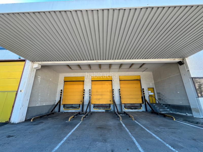 Foto 635d2bea-8eeb-44a4-bd2a-5d83651a3f98. Location bâtiment à usage industriel avec chauffage dans Barberà del Vallès