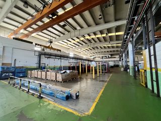 Miete Fabrikhalle in Zona Industrial. Alquiler nave industrial equipada en barberà del vallés