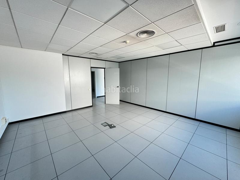 Foto 050cfae4-67a6-46a7-86bb-e486d74062d4. Location bureau avec parking dans Volpelleres Sant Cugat del Vallès