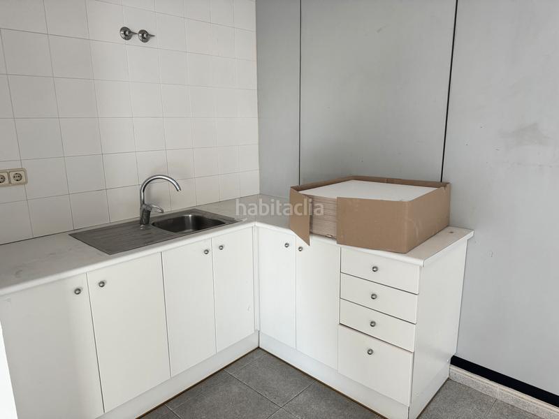 Foto 4e66b9f7-a543-4223-9d59-377e324459e3. Rent office space with parking in Volpelleres Sant Cugat del Vallès