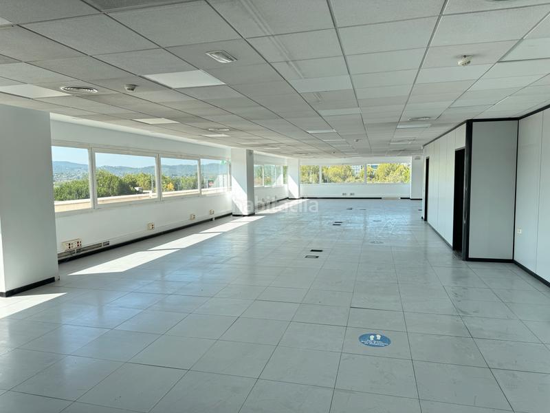 Foto 989fb18e-4c03-44aa-885a-01d05158357b. Rent office space with parking in Volpelleres Sant Cugat del Vallès