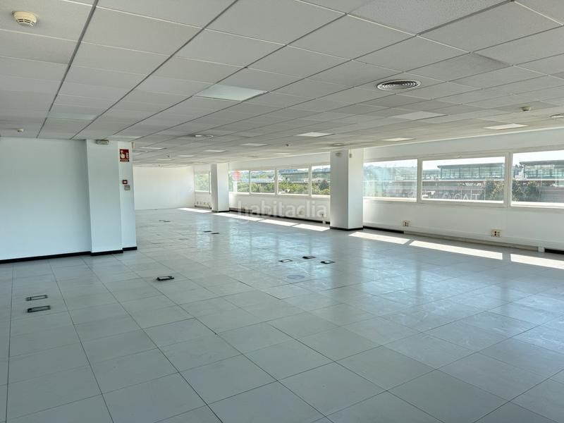 Foto beac2dbb-61c9-43bc-9444-a6f1df901896. Rent office space with parking in Volpelleres Sant Cugat del Vallès