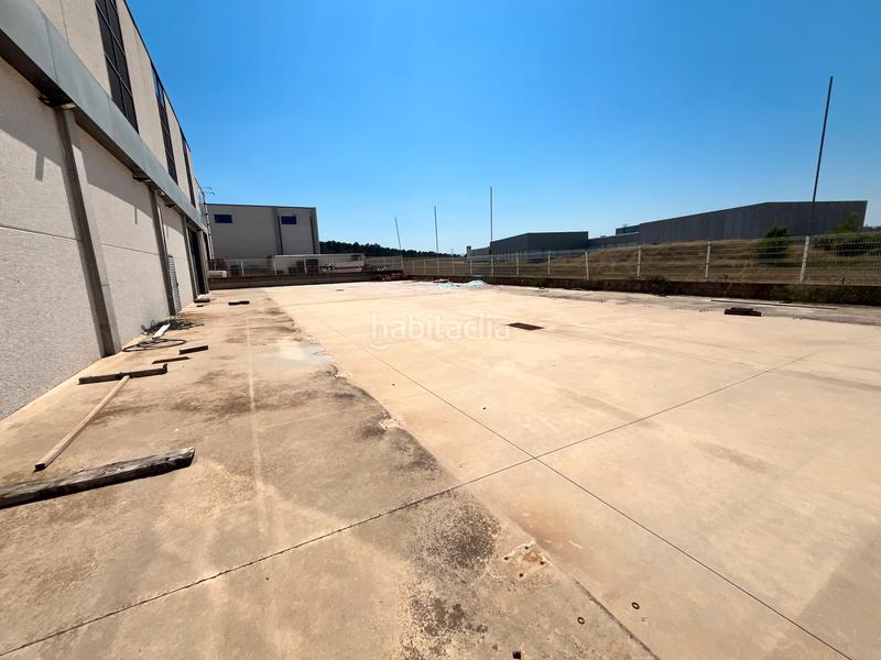 Foto 27099bc9-9ad9-487a-9a6f-e9e405fbc6d7. Fabrikhalle in Sallent