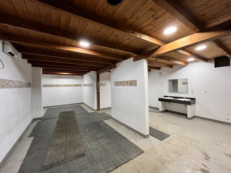 Foto efcf49e2-9416-417c-be06-bd922dd7ad00. Fabrikhalle in Sallent