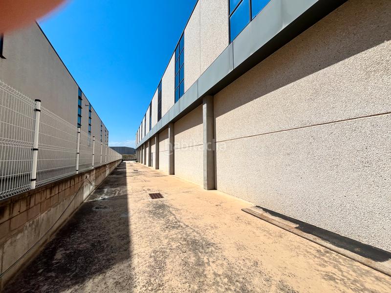 Foto f460668a-e8e7-479d-89d0-d3e18b1f3a87. Fabrikhalle in Sallent