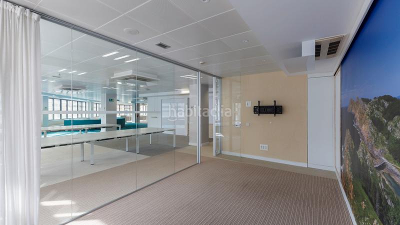 Foto c35ee542-fec4-49ee-b2aa-41c74b3f5941. Rent office space with parking in Dreta de l´Eixample Barcelona
