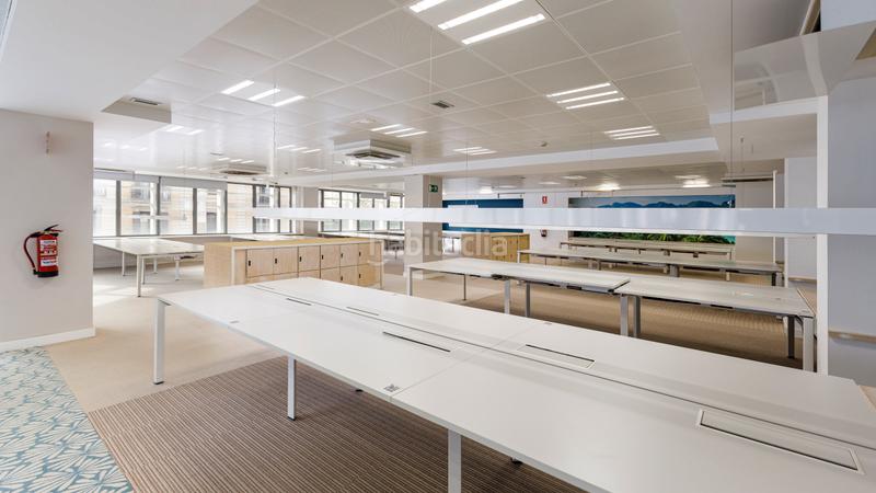 Foto fcbf7272-3678-4b93-84c5-8391bd2be98c. Rent office space with parking in Dreta de l´Eixample Barcelona