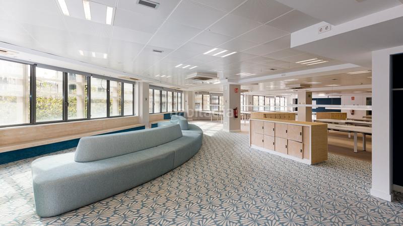 Foto 7e675946-c61f-4f65-9494-fbd44d4420b4. Alquiler oficina en Dreta de l´Eixample Barcelona