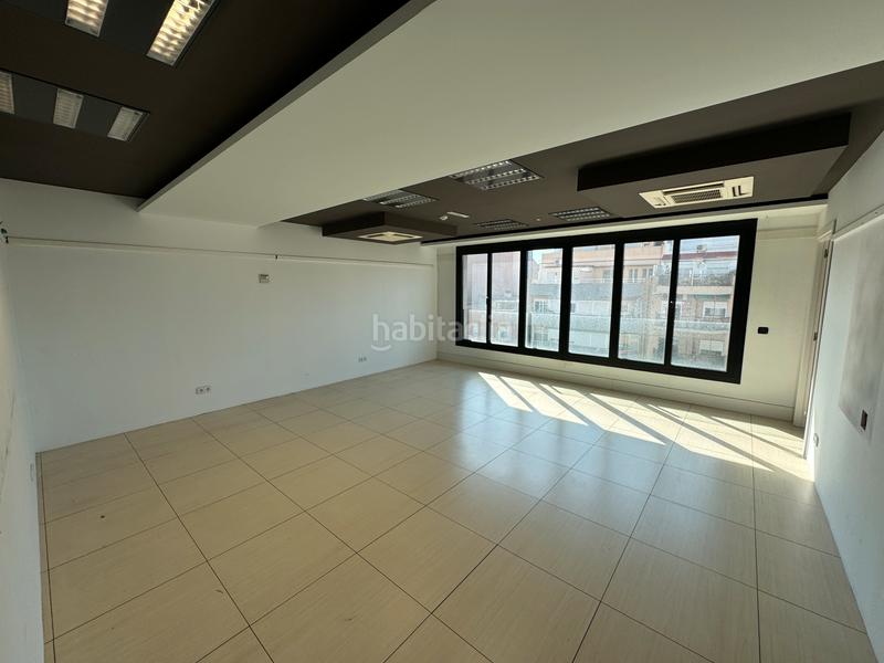 Foto a1ad243f-ae2b-4fd0-b112-742a9775572c. Location bureau avec chauffage dans Sant Ramon - Maternitat Barcelona