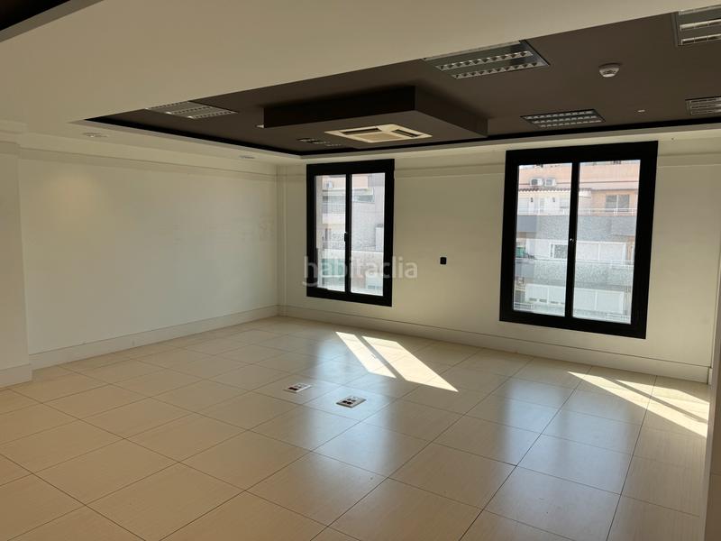 Foto d6a9a155-3629-4f62-a93c-04e2a208ca9e. Location bureau avec chauffage dans Sant Ramon - Maternitat Barcelona