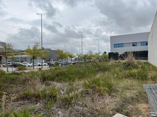 Industrial building in Carrer de la Ciència