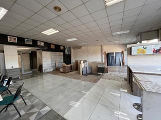 Bâtiment à usage industriel  Carretera de caldes