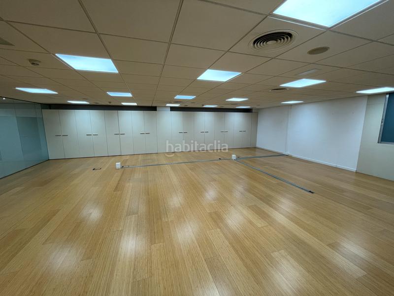 Foto 3e09757f-5f58-4c52-a20f-d81274bb1782. Miete büro mit heizung in L´Antiga Esquerra de l´Eixample Barcelona