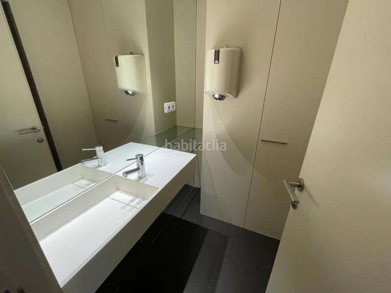 Foto 7913f32c-be62-470a-8a10-3569a8e17705. Rent office space with heating in L´Antiga Esquerra de l´Eixample Barcelona