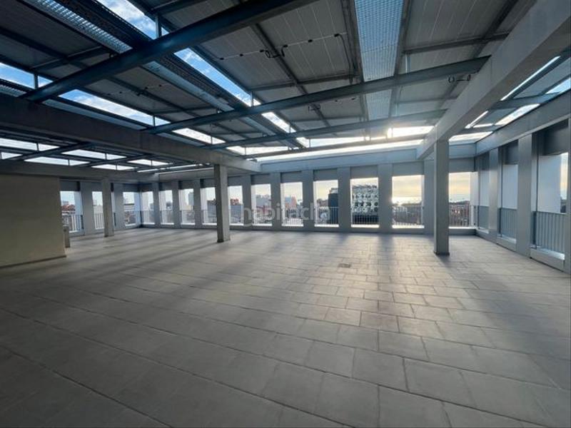 Foto 8f50a101-1d08-432d-9076-d7d84ed979d4. Rent office space with parking in Poblenou Barcelona