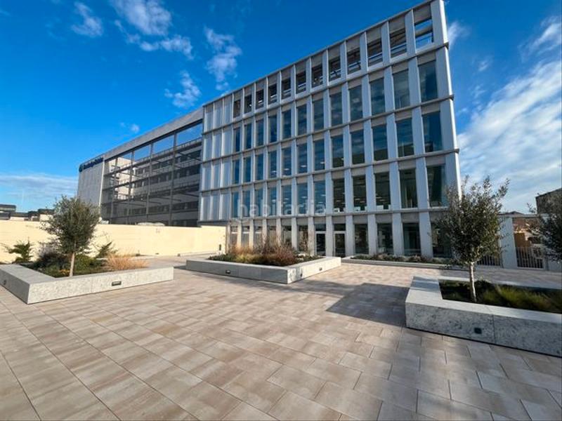 Foto a07b5c38-ca00-48af-b08d-a61e1b17fdcf. Rent office space with parking in Poblenou Barcelona