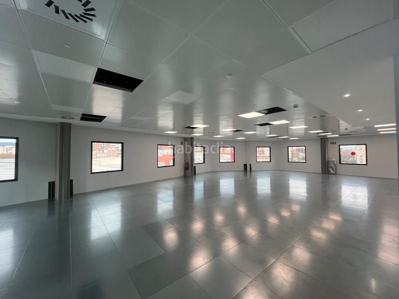 Foto e5e2270b-f96e-4556-aa43-434339902e4b. Location bureau avec chauffage parking dans Provençals del Poblenou Barcelona