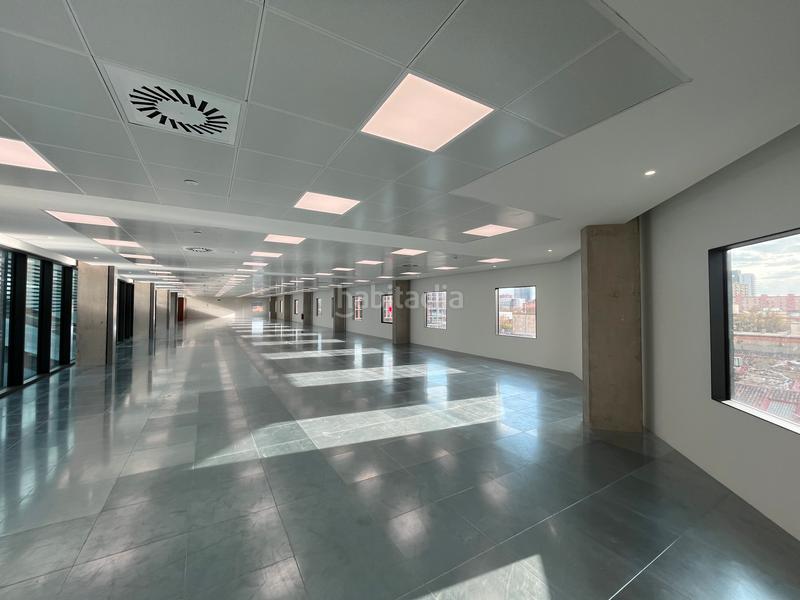 Foto c382b023-38ac-47bb-89ce-f722e0ecd62c. Rent office space with heating parking in Provençals del Poblenou Barcelona