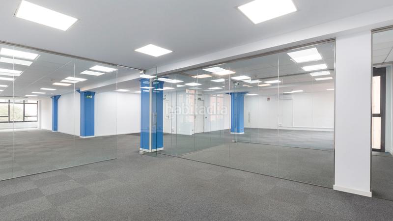 Foto 7df4389f-0323-408b-a934-70e6920f7340. Rent office space with heating in Sant Antoni Barcelona