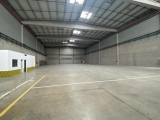 Location Bâtiment à usage industriel  Avinguda parc logístic. Nave logística con 4 muelles de carga