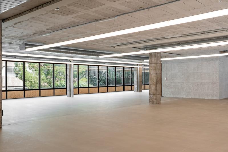 Foto b2d7e6f6-30b6-473a-87fc-83fd7b3b1658. Location bureau avec chauffage parking dans Sant Ramon - Maternitat Barcelona