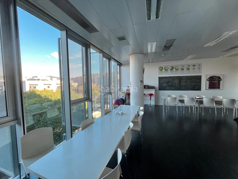 Foto 983fa9f4-811c-4b5f-800c-984b2c991be3. Location bureau avec chauffage parking dans Santa Eulàlia Hospitalet de Llobregat (L´)