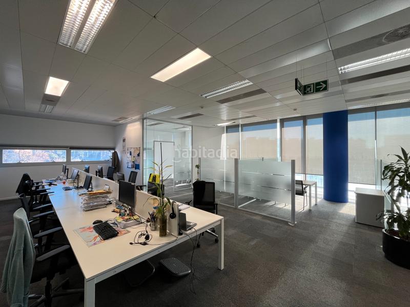 Foto 074eedf1-a8f6-4843-a445-670763e37f06. Rent office space with heating parking in Santa Eulàlia Hospitalet de Llobregat (L´)